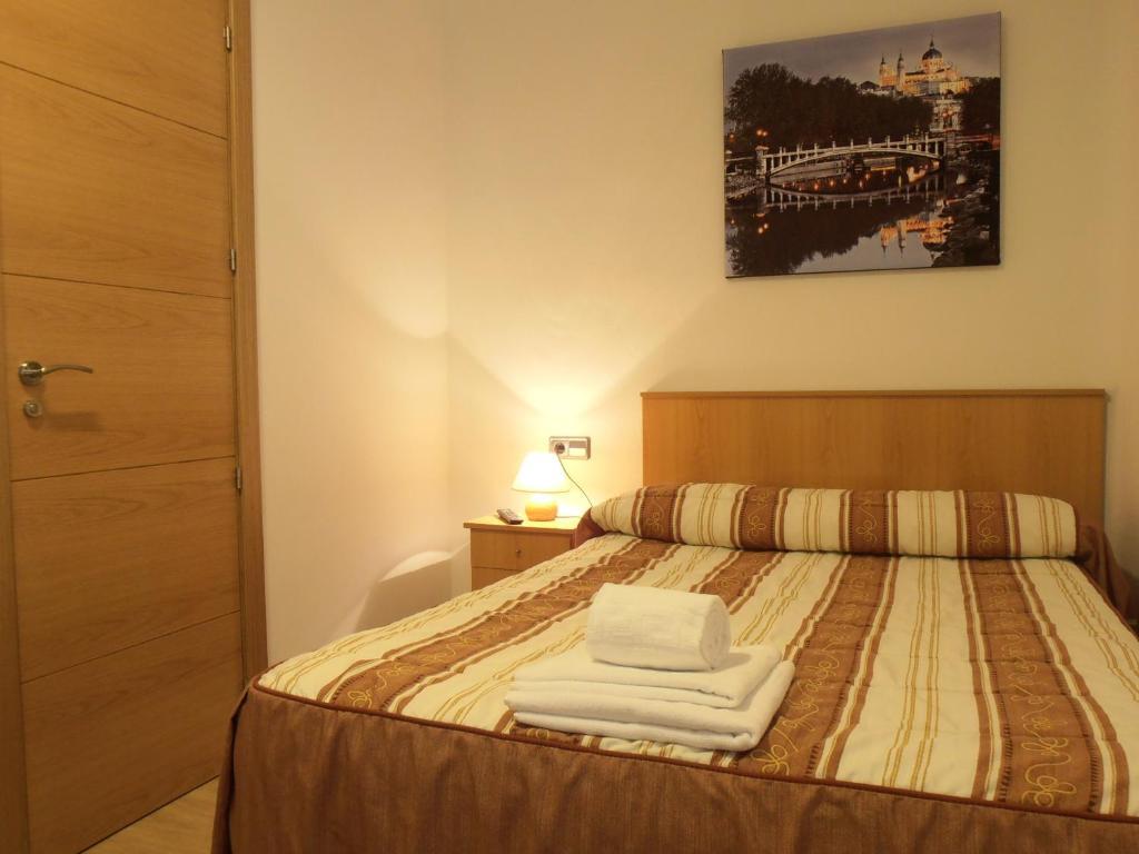 Hostal Patria Madrid Ngoại thất bức ảnh