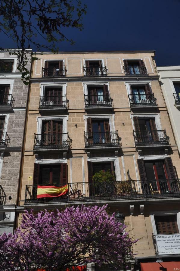 Hostal Patria Madrid Ngoại thất bức ảnh